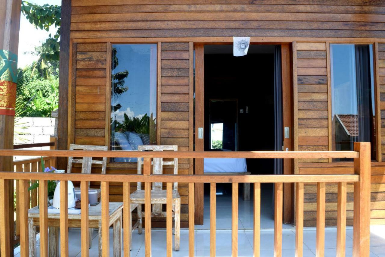 Adara Beach Huts Batununggul Exterior foto