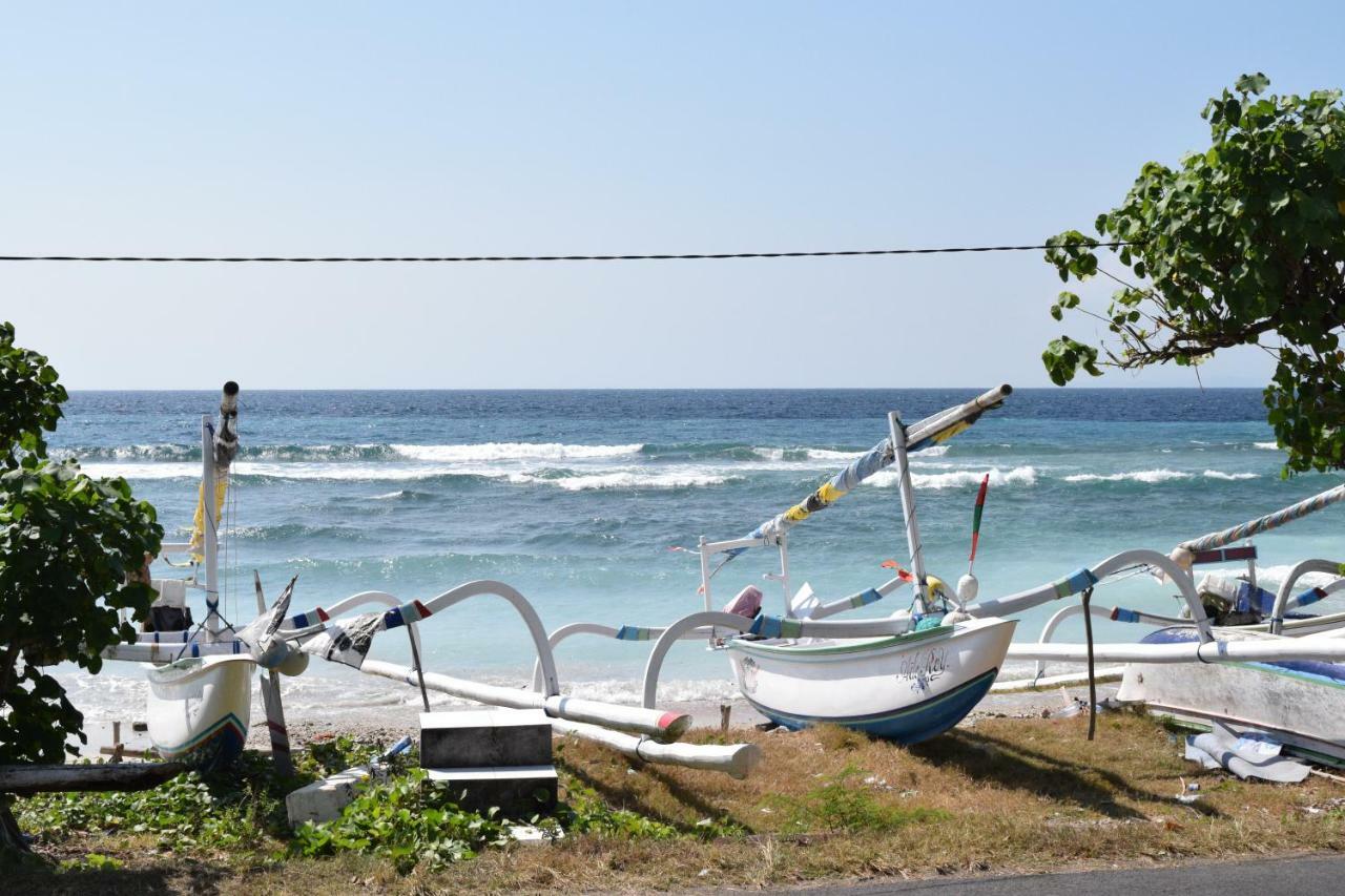 Adara Beach Huts Batununggul Exterior foto